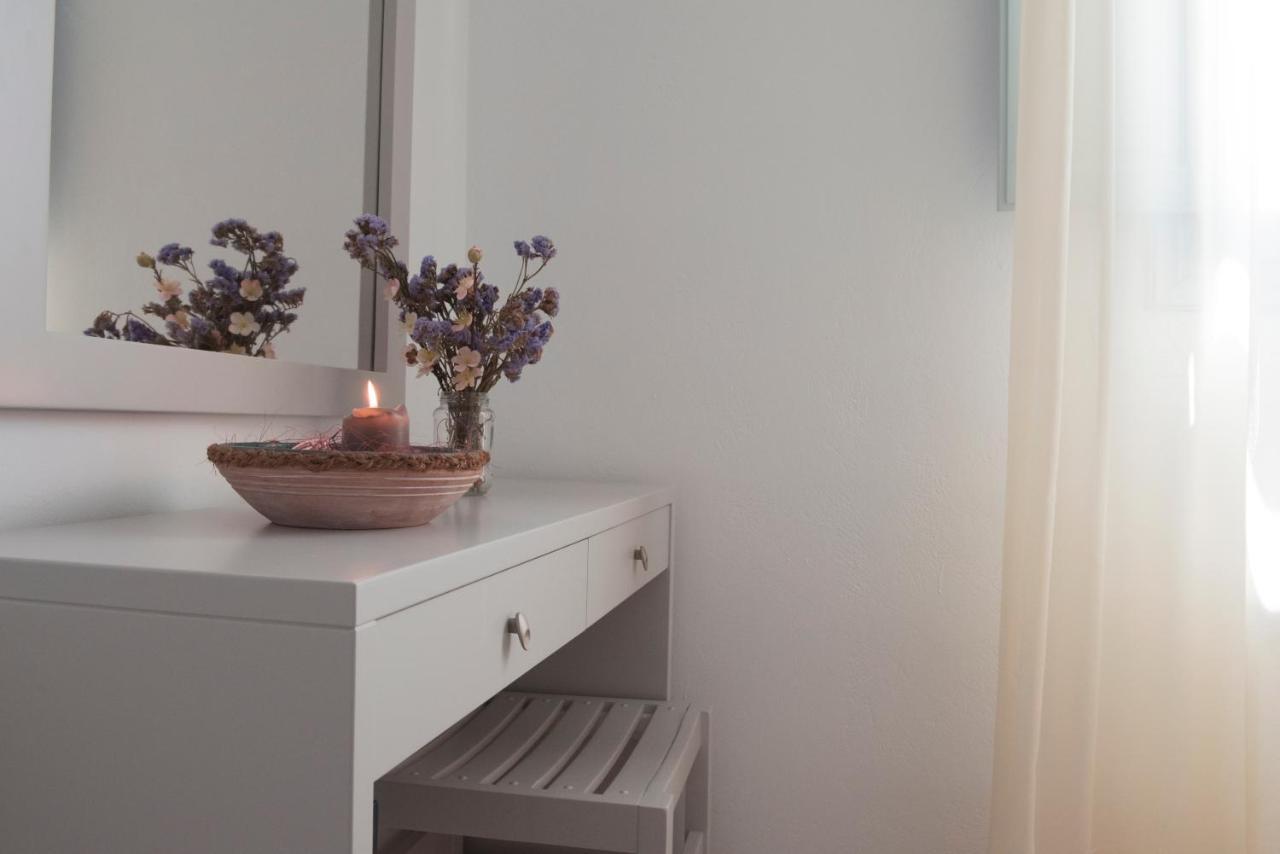 Calderimi Apartments Fira  Eksteriør bilde